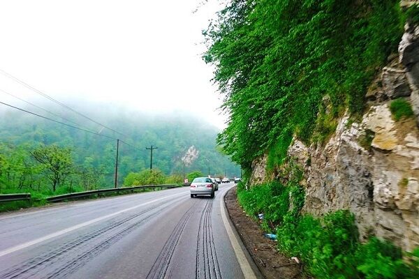 ترافیک سنگین در محور هراز و آزادراه تهران – پردیس / تردد
روان در سایر محورهای شمالی