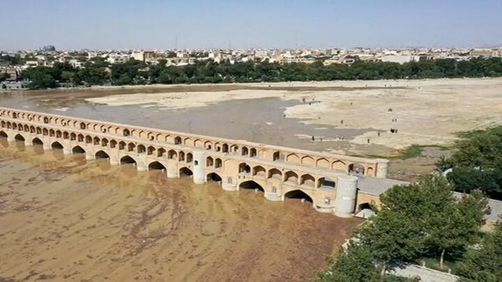 لاهیجان‌زاده: احیای زاینده‌رود نیازمند مصوبه ستاد ملی تالاب‌هاست