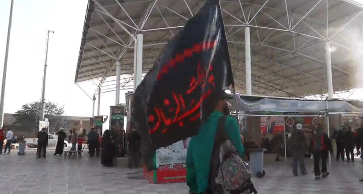 ویدئو| همه چیز در خدمت زائران امام حسین علیه السلام... گفتگو با زائران اباعبدالله الحسین علیه السلام در پایانه مرزی چذابه
دوشنبه ۵ مرداد ماه ۱۴۰۵ چذابه