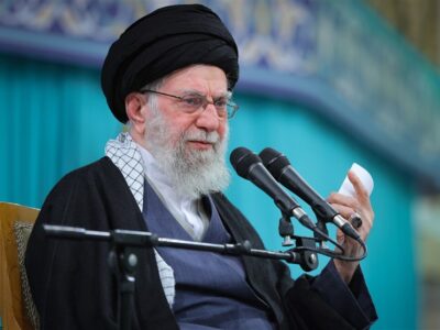 کارگران؛ سد مقاوم در برابر توطئه استکبار برای از کار انداختن تولید