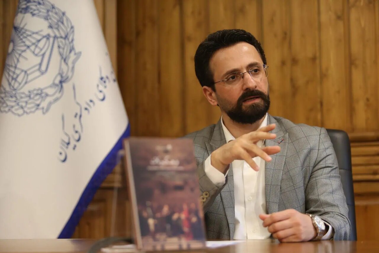 کتاب «فرهنگ وکالت» منتشر شد؛ روایتی پژوهشی از نگاه مردم به نهاد وکالت