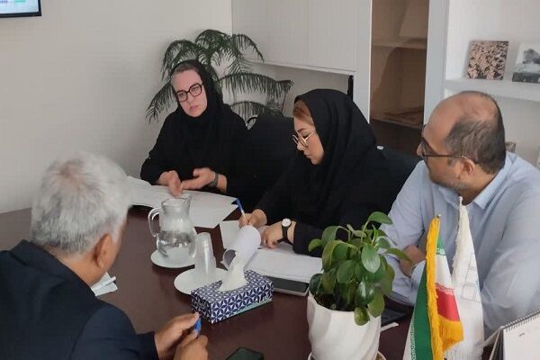 ببینید | نشست پایش و بررسی وضعیت پروژه های بازآفرینی شهری با
حضور معاون مسکن و ساختمان و رئیس اداره برنامه ریزی و بازآفرینی شهری
اداره کل راه و شهرسازی خوزستان