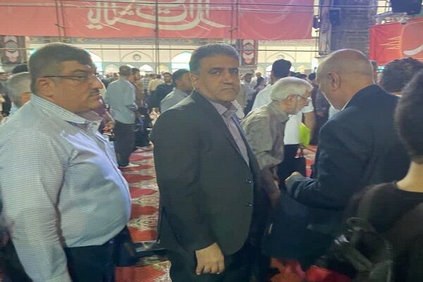ببینید| پاسخگویی مدیرکل راه و شهرسازی خوزستان به شهروندان
اهوازی در مصلی نماز جمعه اهواز