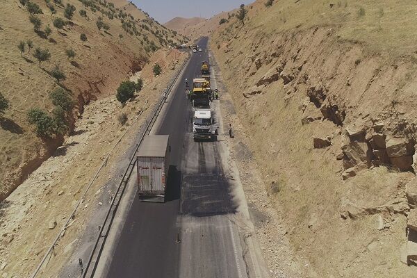 بیش از ۲۷۰ کیلومتر عملیات بهسازی و ایمن‌سازی در سطح محورهای
خوزستان انجام شد