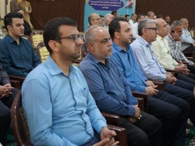 حضور پرشور کارکنان راه و شهرسازی بوشهر در یادواره دولتمردان
و کارمندان شهید استان