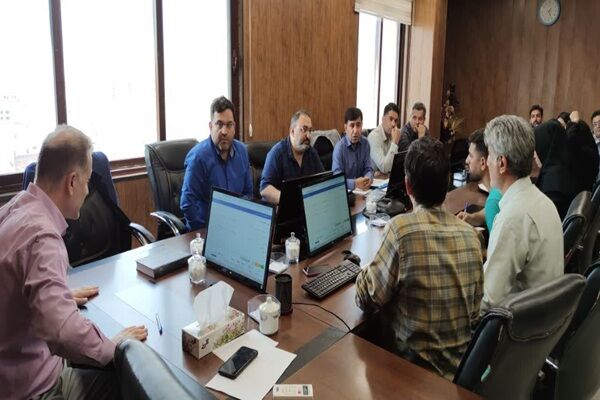خدمت جهادی در روز تعطیل؛ حضور مشاوران وزارت راه و شهرسازی در
خراسان شمالی برای گره‌گشایی از پروژه‌های مسکن