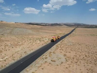اجرای عملیات روکش آسفالت محور روستایی دهک–برک به طول ۱۵
کیلومتر