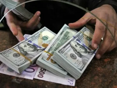 هشدار کارشناس بازارهای مالی درباره قیمت دلار؛ خرید هیجانی در این سطوح خطرناک است